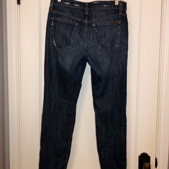 Dark wash distressed Joes jeans size 26 - Picture 2 of 8